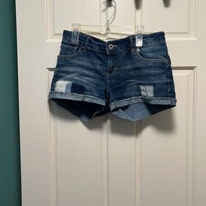 Levi’s Jean Shorts with Patchwork Detail